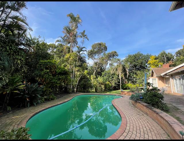 5 BEDROOM HOUSE FOR SALE IN COWIES HILL